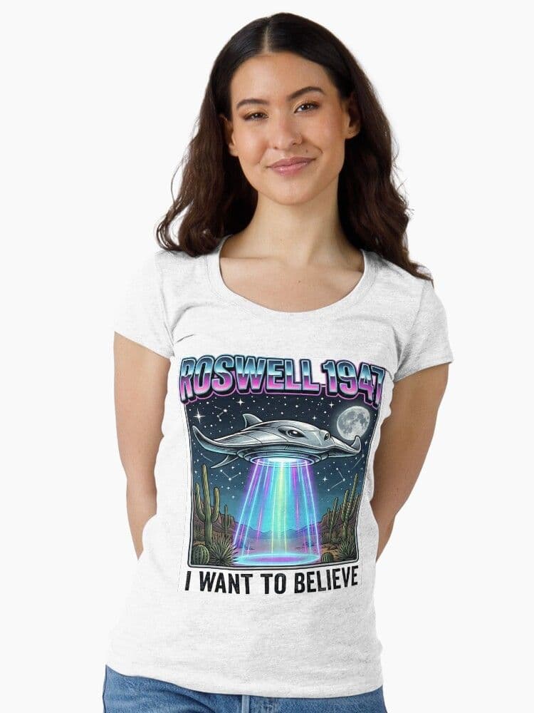 Roswell 1947 I Want To Believe Retro Cartoon Fitted Scoop T-Shirt